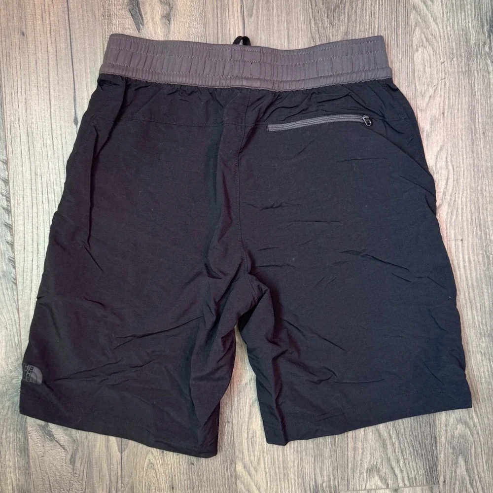 The North Face‎ Mens Black Athletic Shorts Size S P Regular Drawstring Waist